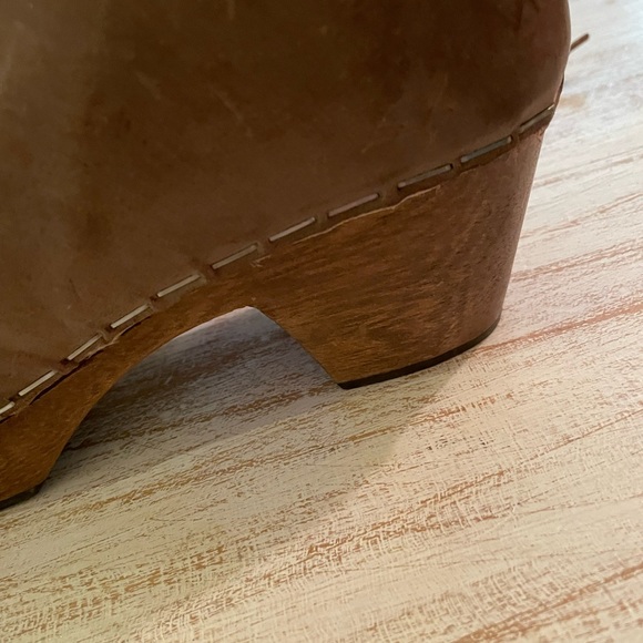 Leather clogs bought in Buenas Aires - Picture 7 of 8